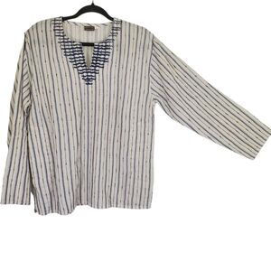 Natural Threads Woman's top Size Large